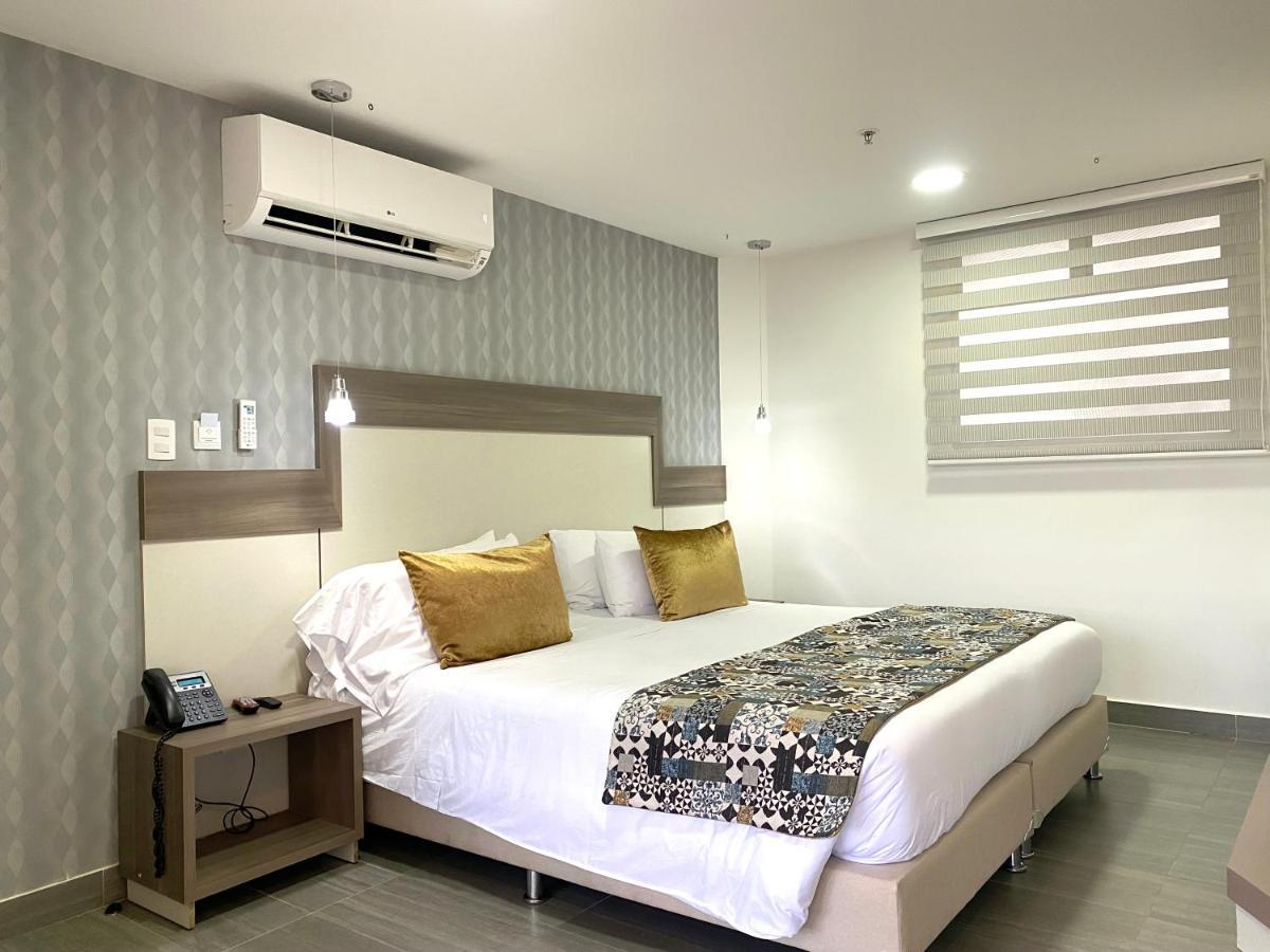 Seven Inn Hotel Medellín Zewnętrze zdjęcie